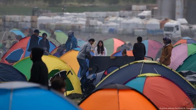 German court rules migrants can be deported back to Greece – DW – 04/16/2025