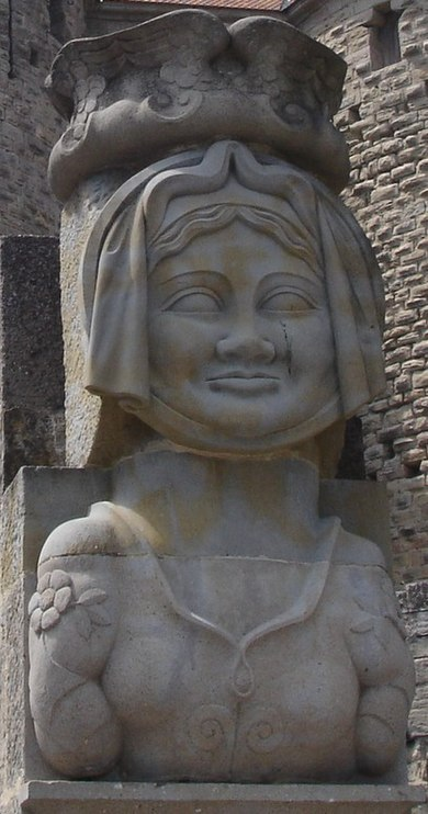 Beeld van Dame Carcas.