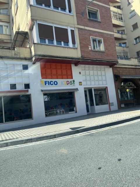 Premier chapplal extends to Spaniel
