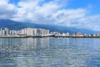 Erhai Lake locals prosper from improved environment