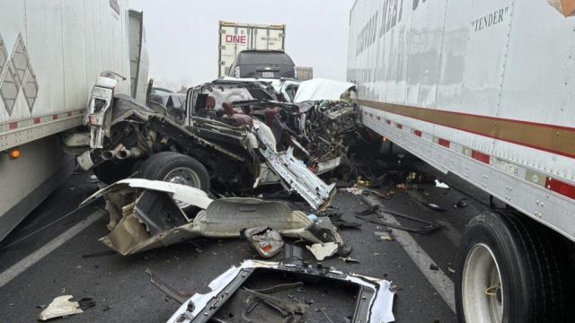 Highway 99 in Tulare County reopens after 59-vehicle pileup, CHP says